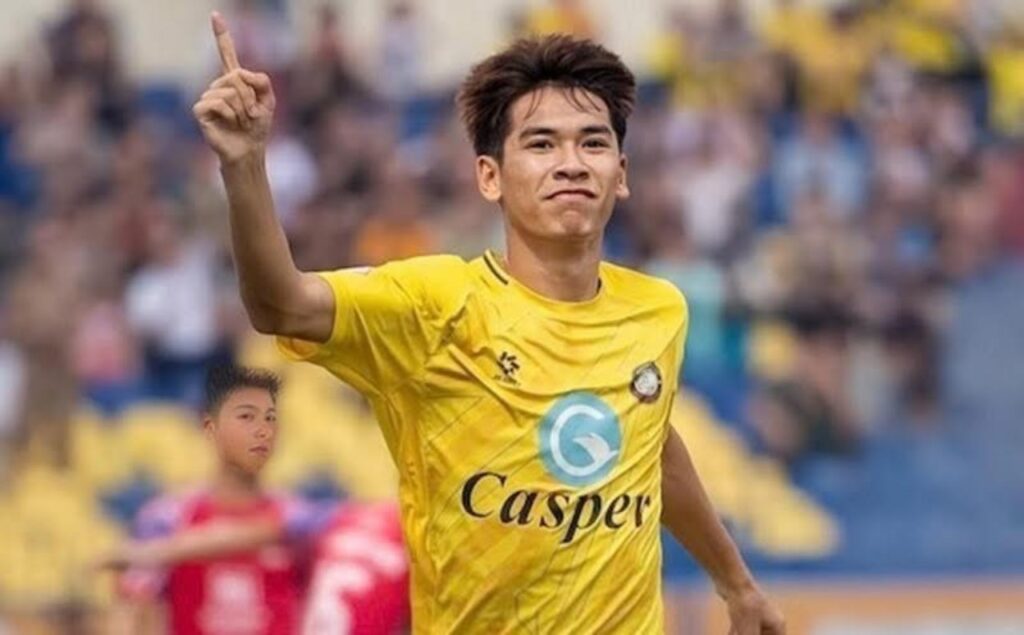 Văn Thuận để lại nhiều dấu ấn tại CLB Đông Á Thanh Hóa.