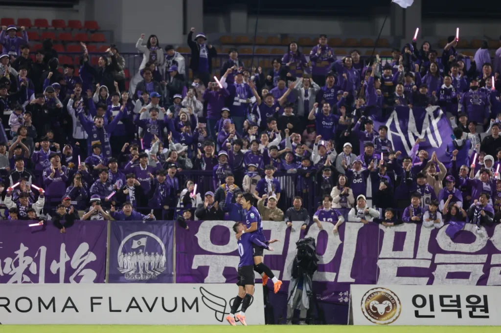 FC Anyang bùng nổ, có chiến thắng ấn tượng trước Ulsan HD.
