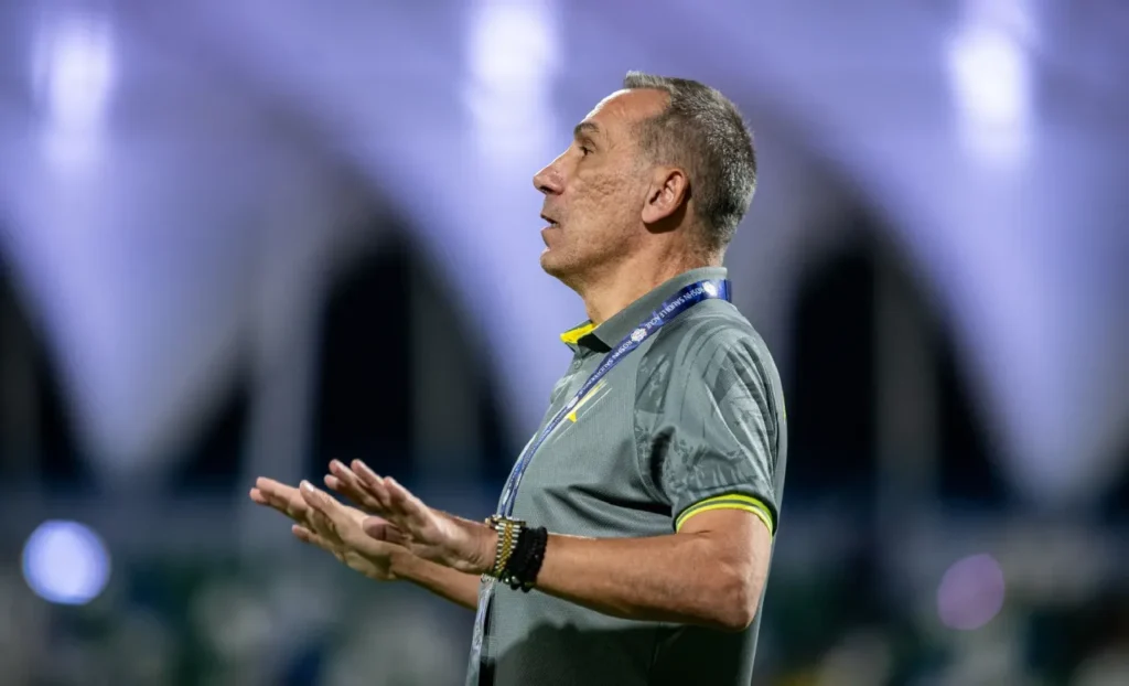 Việc Georgios Donis có trụ lại Al Khaleej được lâu hay không tuỳ thuộc vào khả năng rtuj hạng của đội bóng này.