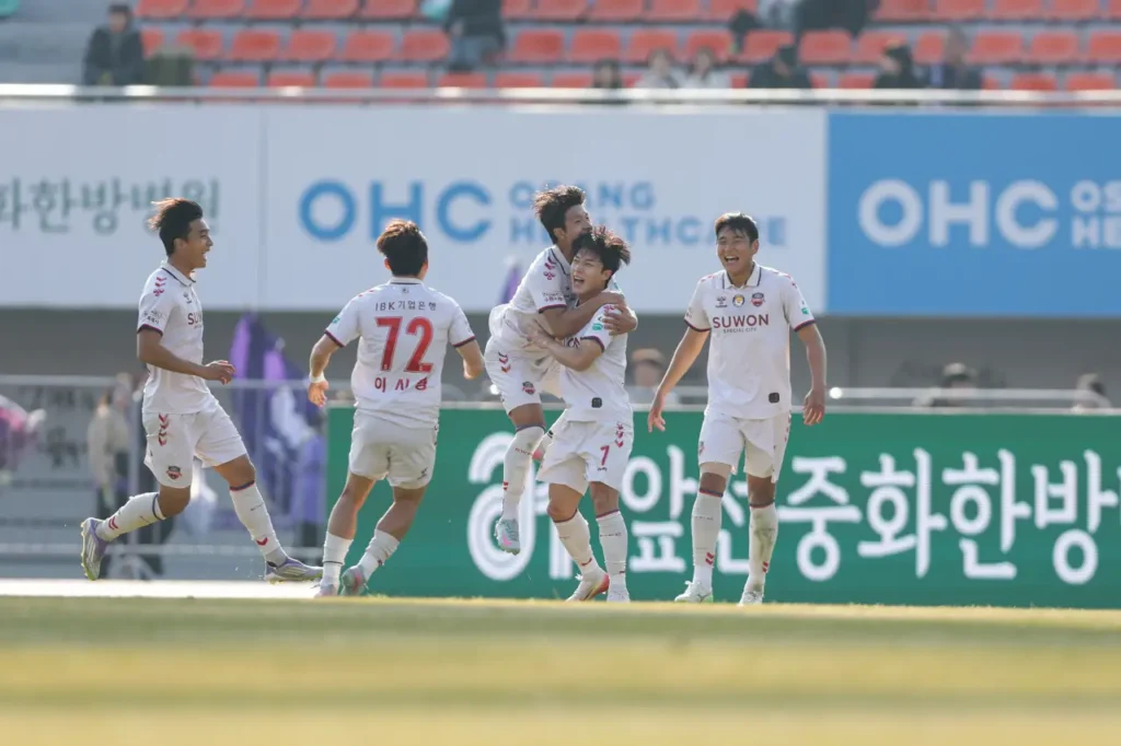 Cơ hội trụ hạng với Suwon City là vẫn còn, sau chiến thắng trước FC Anyang.