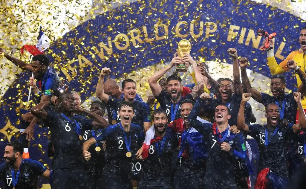 Đội tuyển Pháp ăn mừng vô địch World Cup 2018.